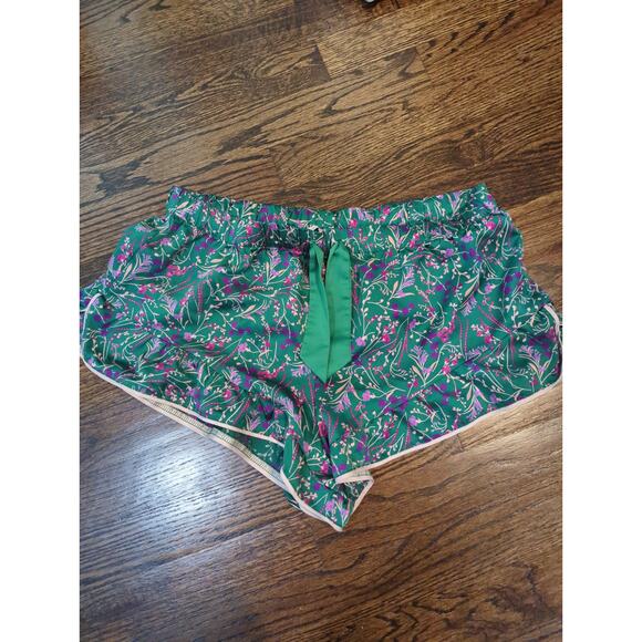 Victoria's Secret Other - Victoria's Secret Green Floral Pajama Shorts